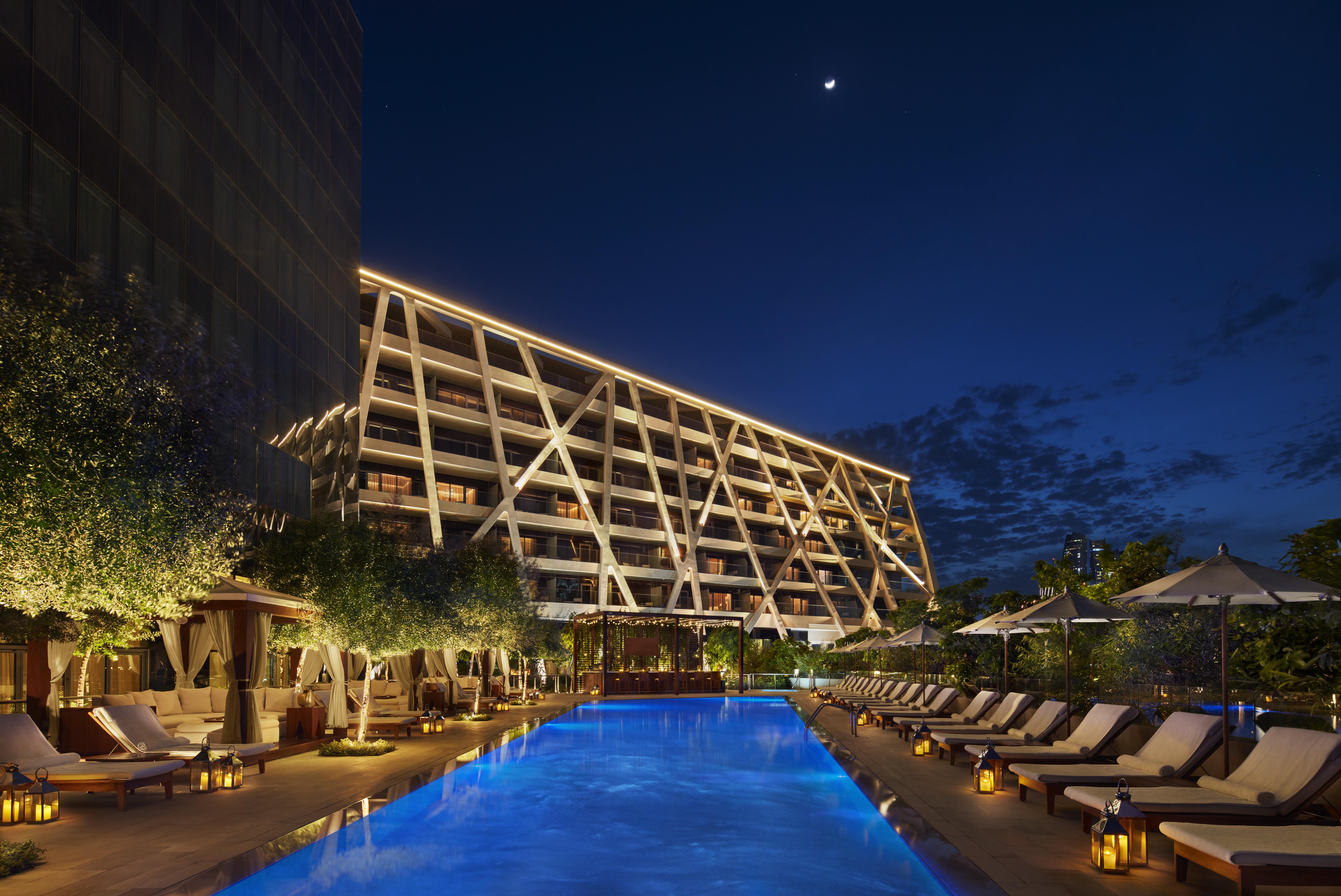 فندق طبعة أبو ظبي إيديشن المظهر الخارجي الصورة The hotel's pool