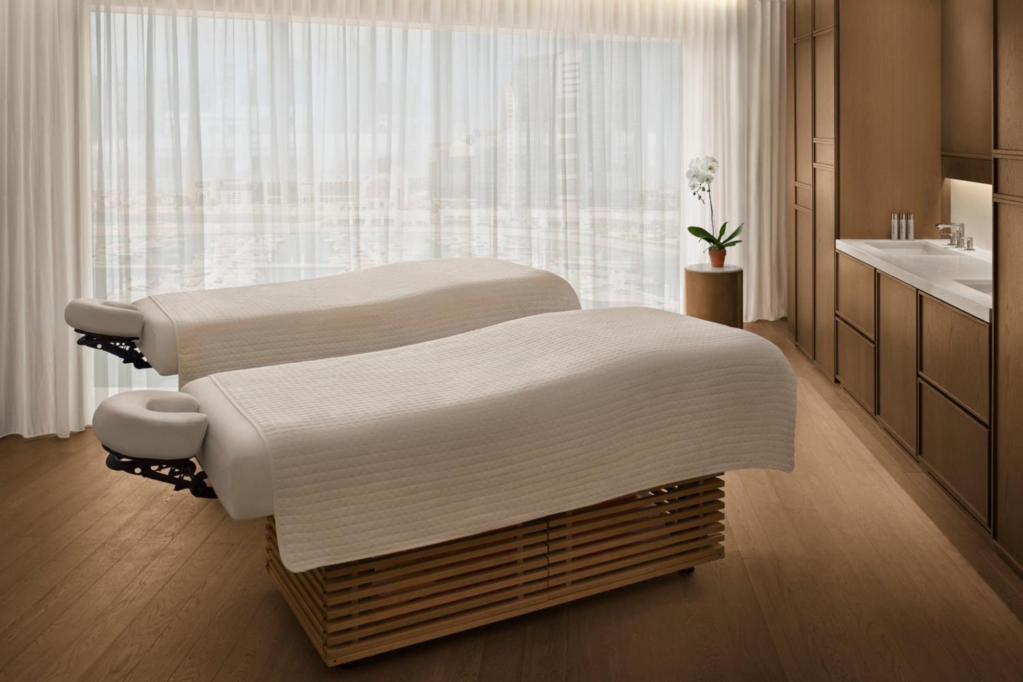 فندق طبعة أبو ظبي إيديشن المظهر الخارجي الصورة Treatment room at The Spa at The Standard London