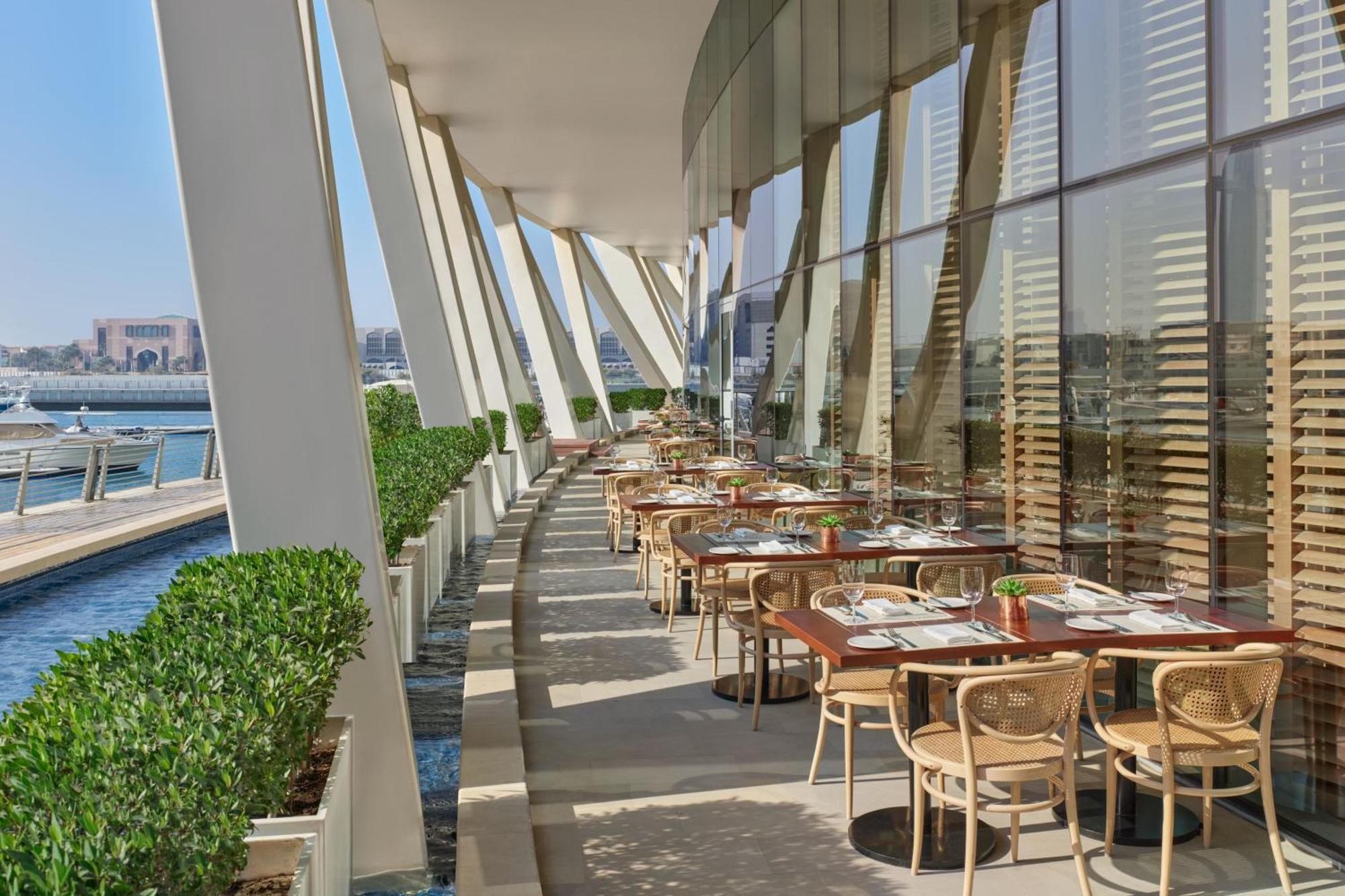 فندق طبعة أبو ظبي إيديشن المظهر الخارجي الصورة The Terrace
