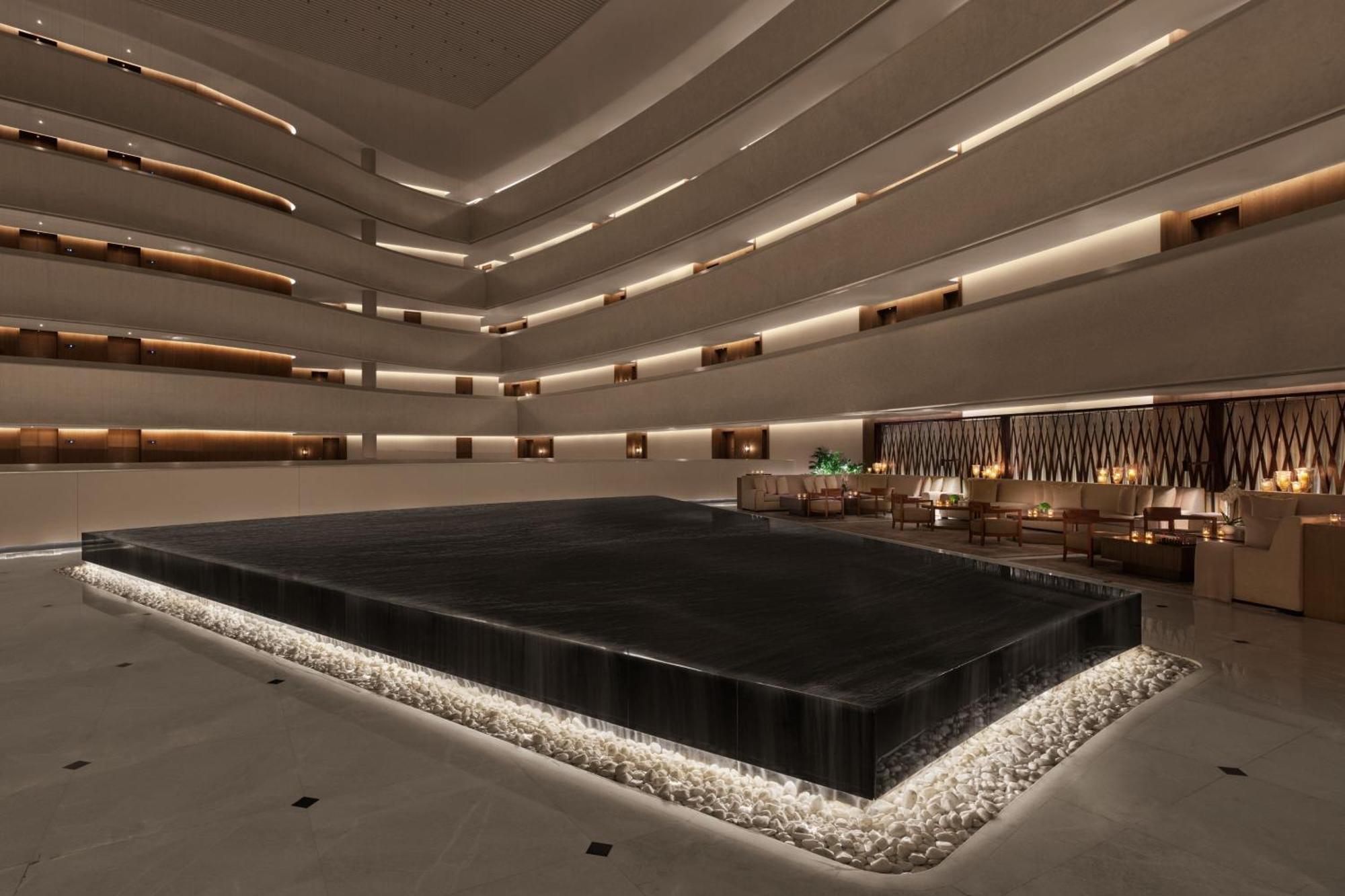 فندق طبعة أبو ظبي إيديشن المظهر الخارجي الصورة The interior of the hotel